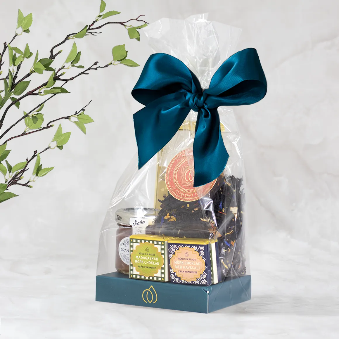 Bönor & Blad Afternoon Tea Kit present