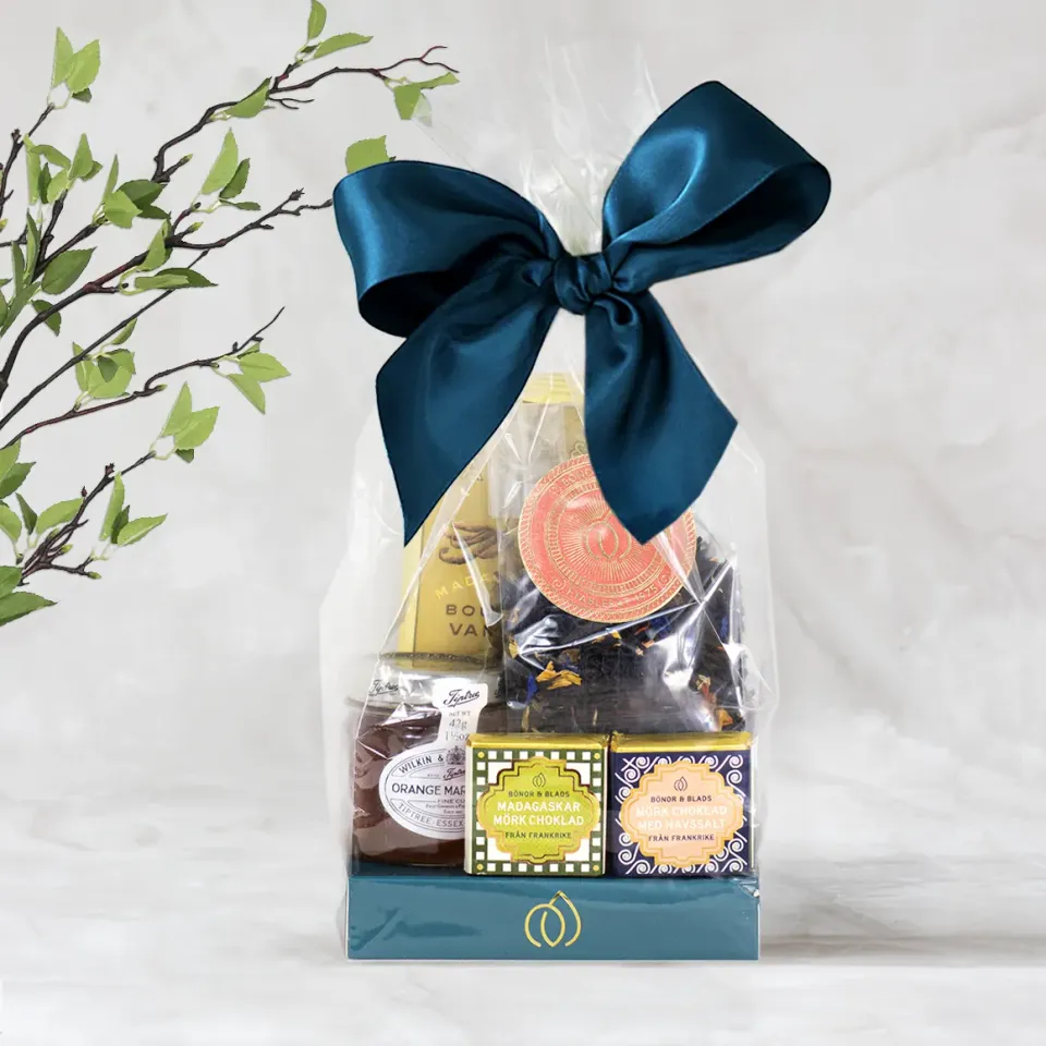 Bönor & Blad Afternoon Tea Kit present
