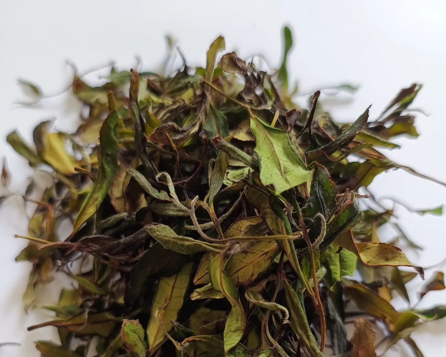 Renegade Tea Estate Grey King vitt te 140 g moget