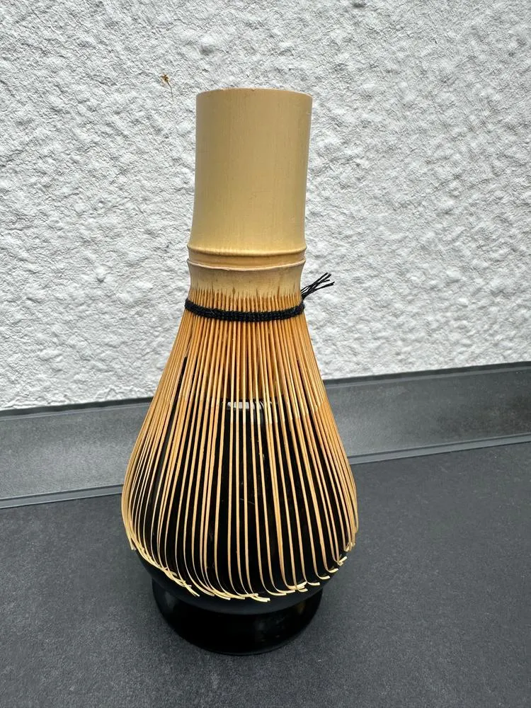 Matcha Magic bambusvisp chasen handgjord