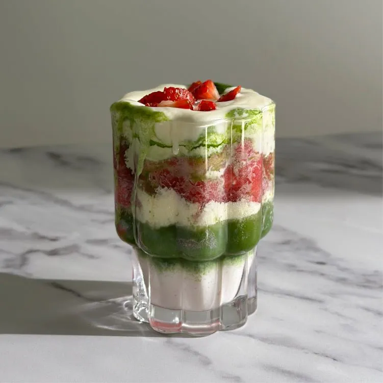 Perfect Ted Strawberry Bundle matchapulver jordgubb