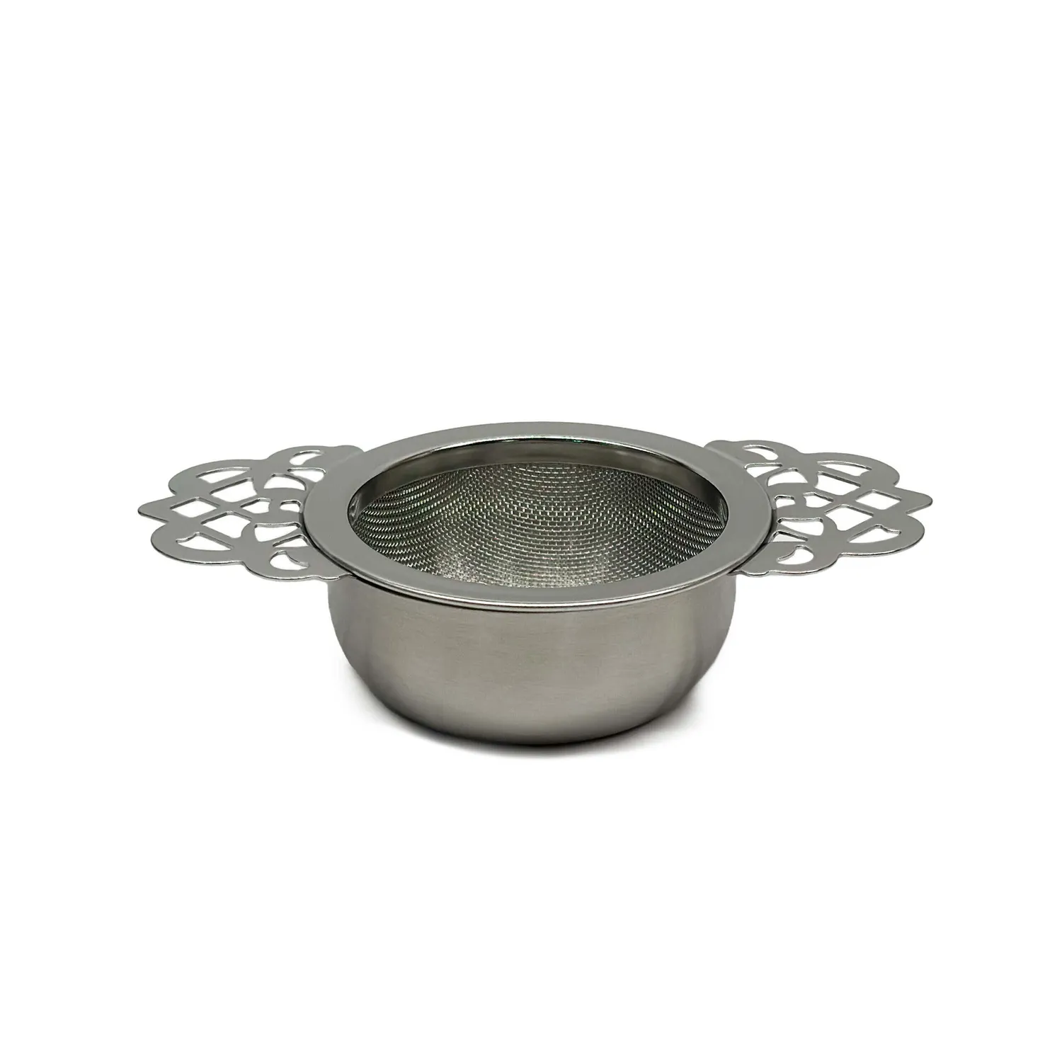 Sir Henry's tesil med bägare metall